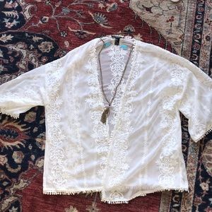 Forever 21 embroidered white kimono